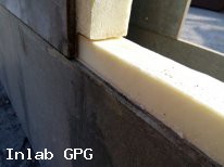 Перемычка для блока опалубки.